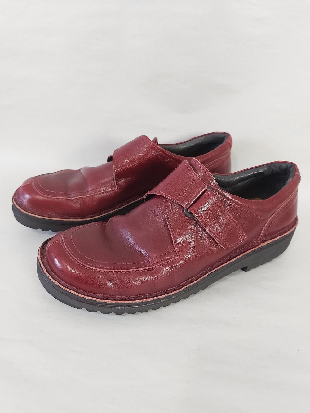 Naot Women Comfort Strap Orthotic Shoes 39 EU Red Retro Cottagecore Slip-on